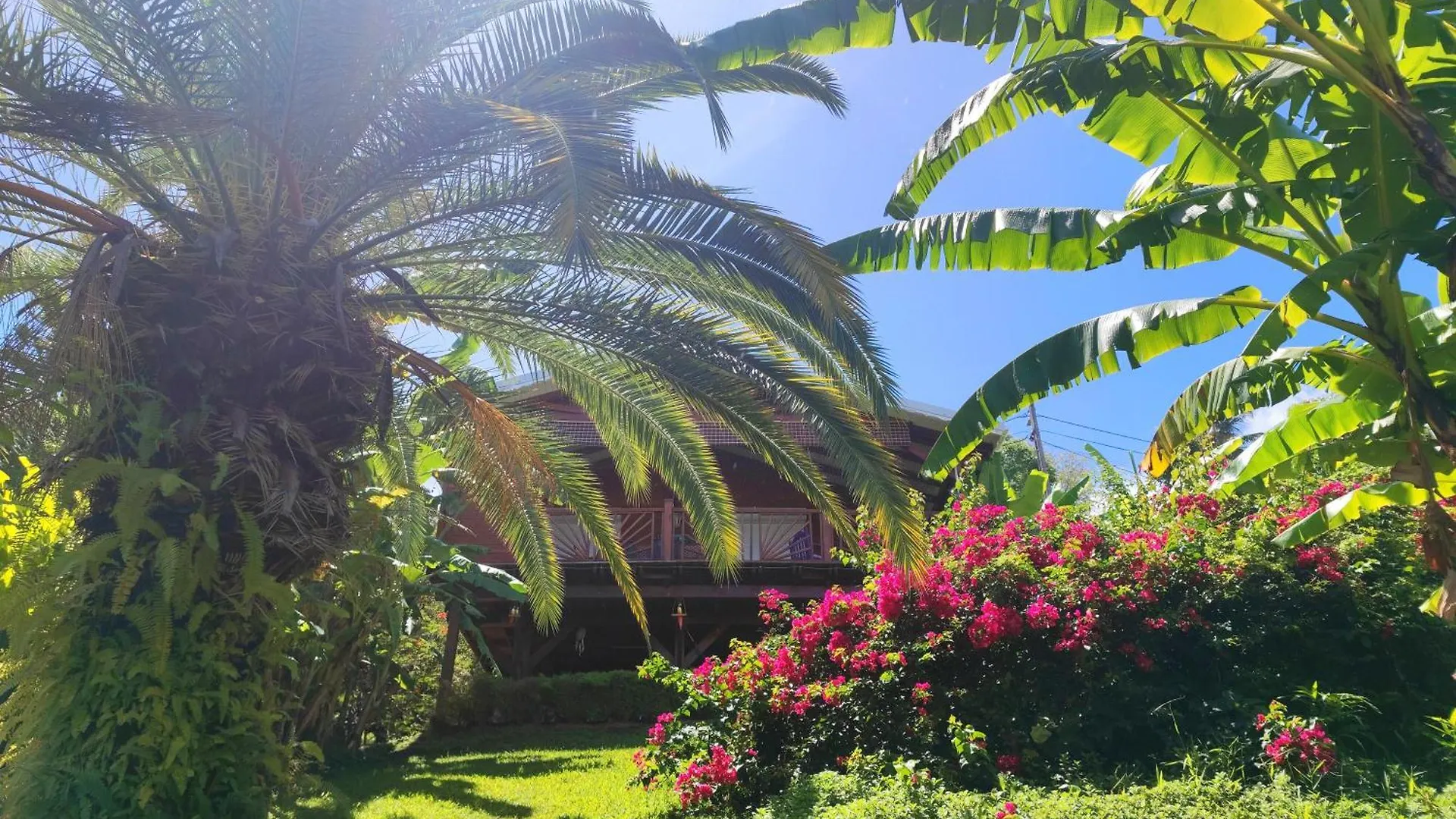 Holiday home La Vieille Sucrerie: Caribbean View Spa Retreat Basse-Terre Guadeloupe