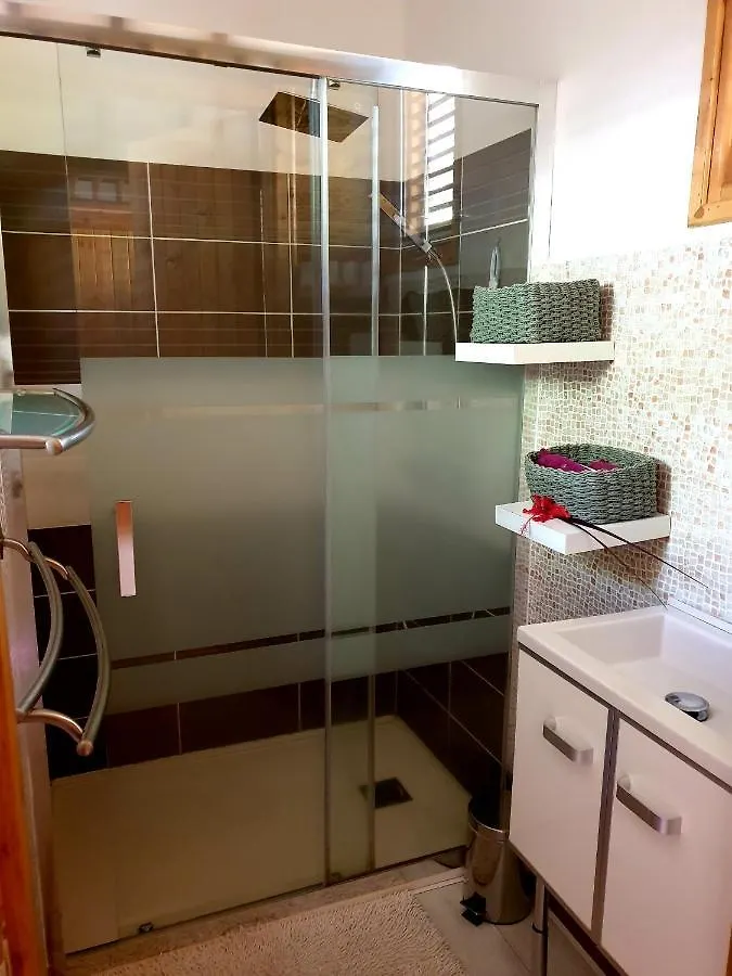 Gite 4 Etoiles, La Vieille Sucrerie St Claude Guadeloupe, Jacuzzi Spa Privatif, Vue Exceptionnelle Sur La Mer Des Caraibes 바스테르 펜션